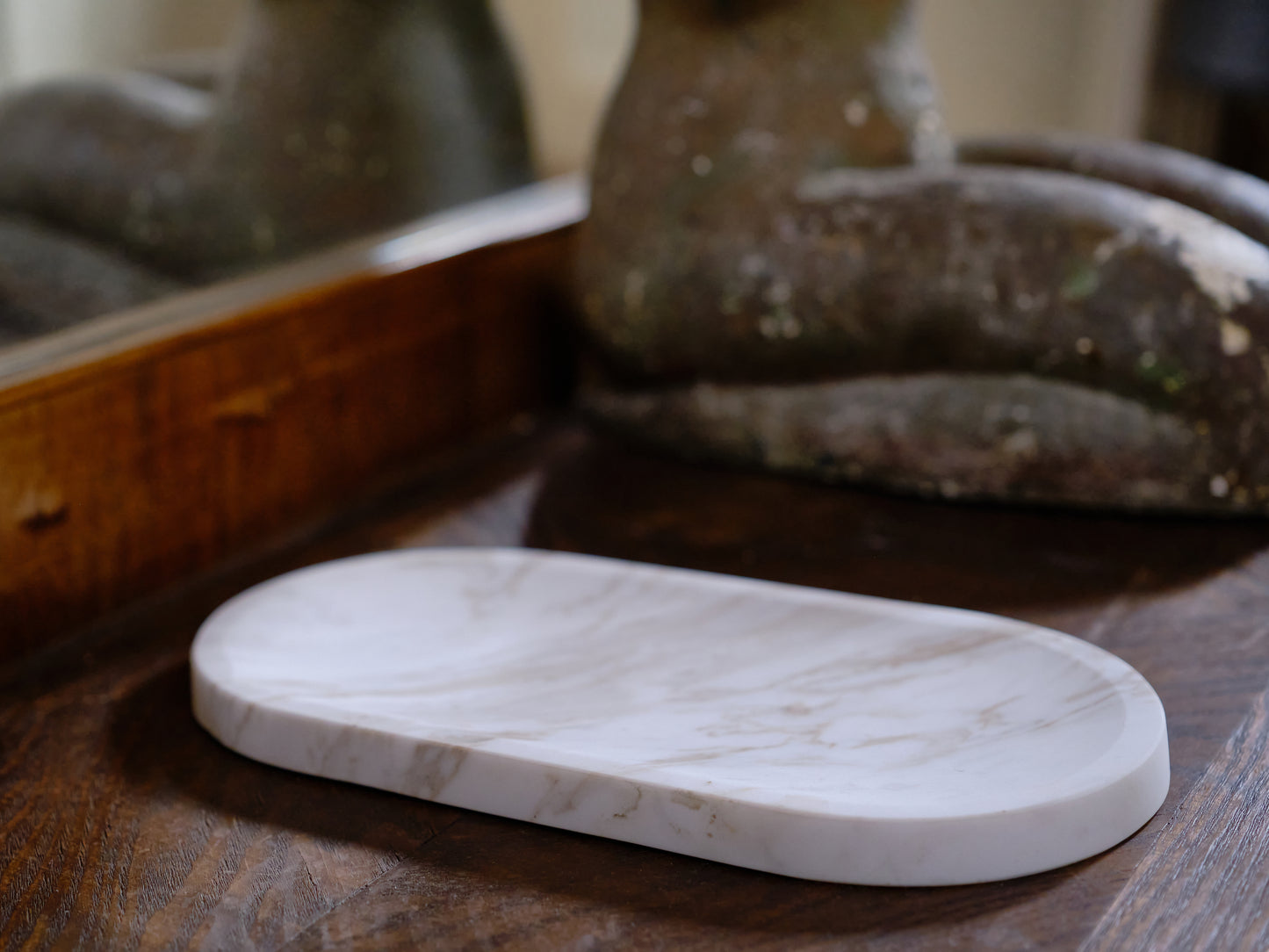 Long Rounded Volo Marble Tray