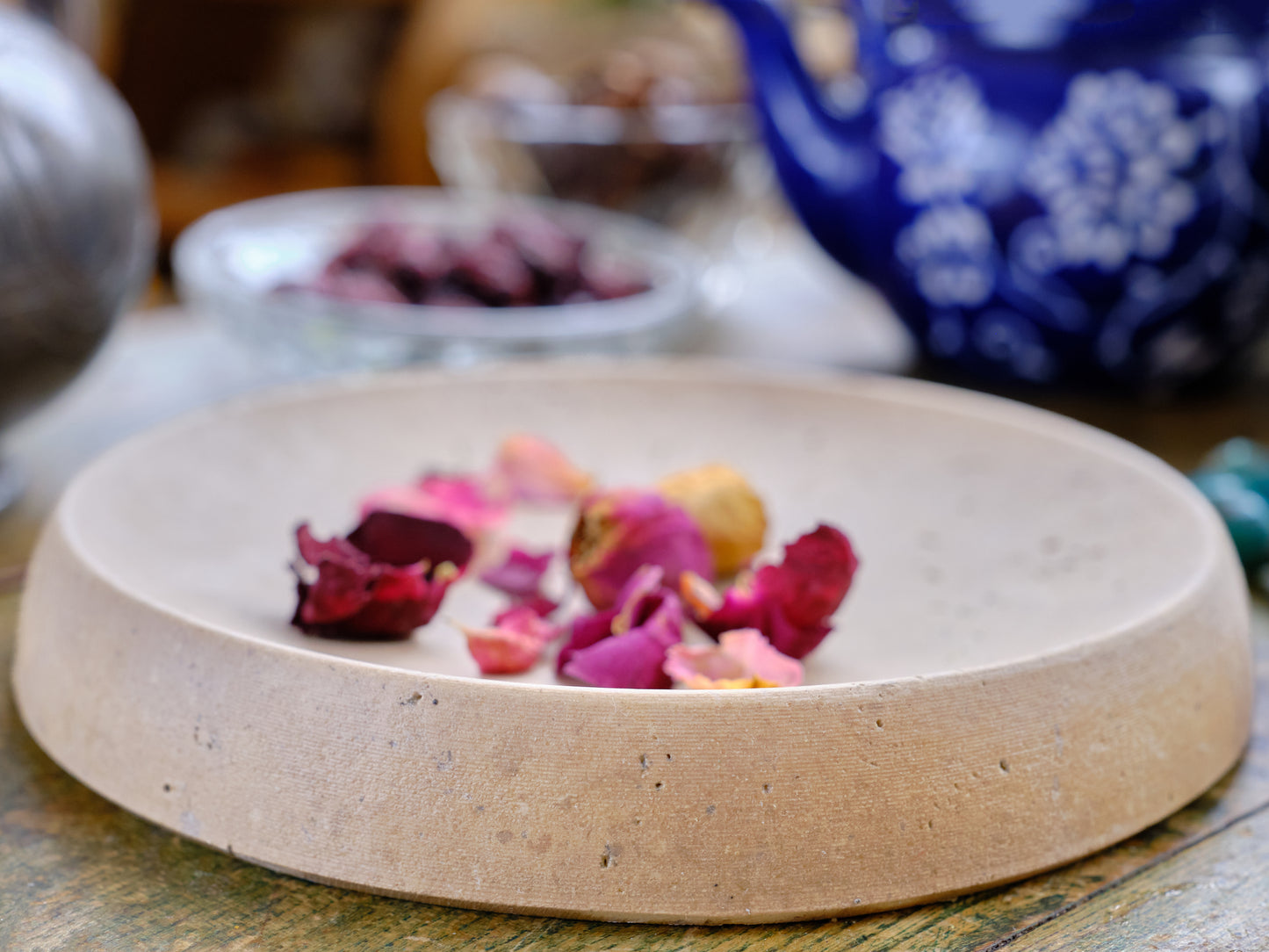 Round Bronze Travertine Tray